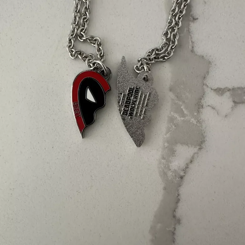 Deadpool & Wolverine friendship necklace & Coin (CLAW MACHINE EDITION).