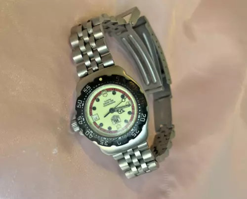 Tag Heuer Formula 1 Vintage Wristwatch: quartz 200m professional, fair condition