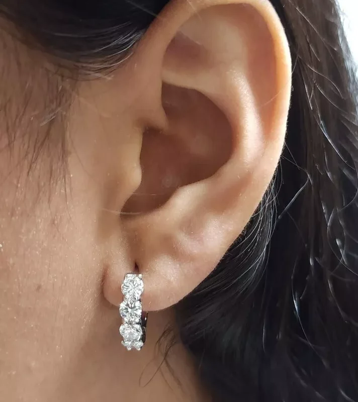 14Kt Gold 3 Ct Lab Grown Diamond Huggie Hoop Earrings