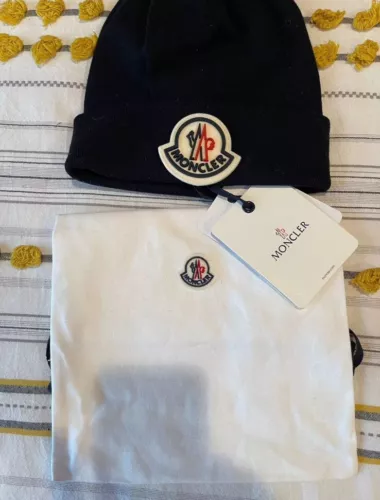 Moncler Beanie Hat Berretto Tricot Authentic