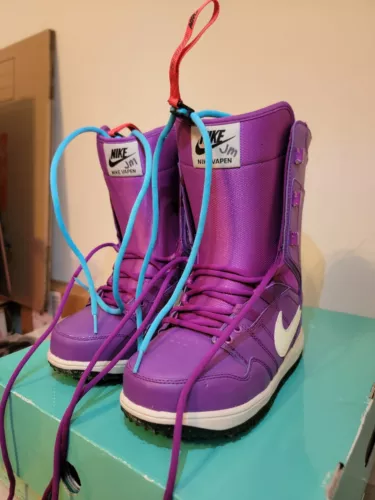 New ListingNike Vapen Purple Snowboard Boots Womens US Size 7.5
