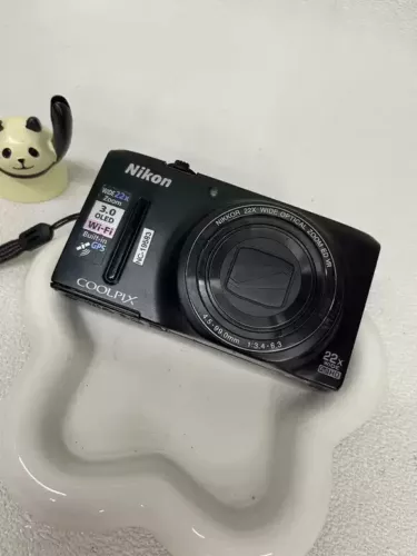 Nikon COOLPIX S9500 18.1 MP Wi-Fi&GPS Compact Digital Camera Color Black Battery