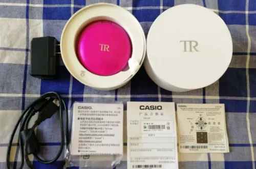 New Listing(RARE )CASIO TR MINI M11 DIGITAL CAMERA COMPACT - Vivid Pink (Totally Spies)