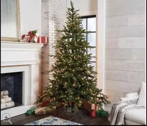 Bethlehem Lights 9’ Green Layered Christmas Tree